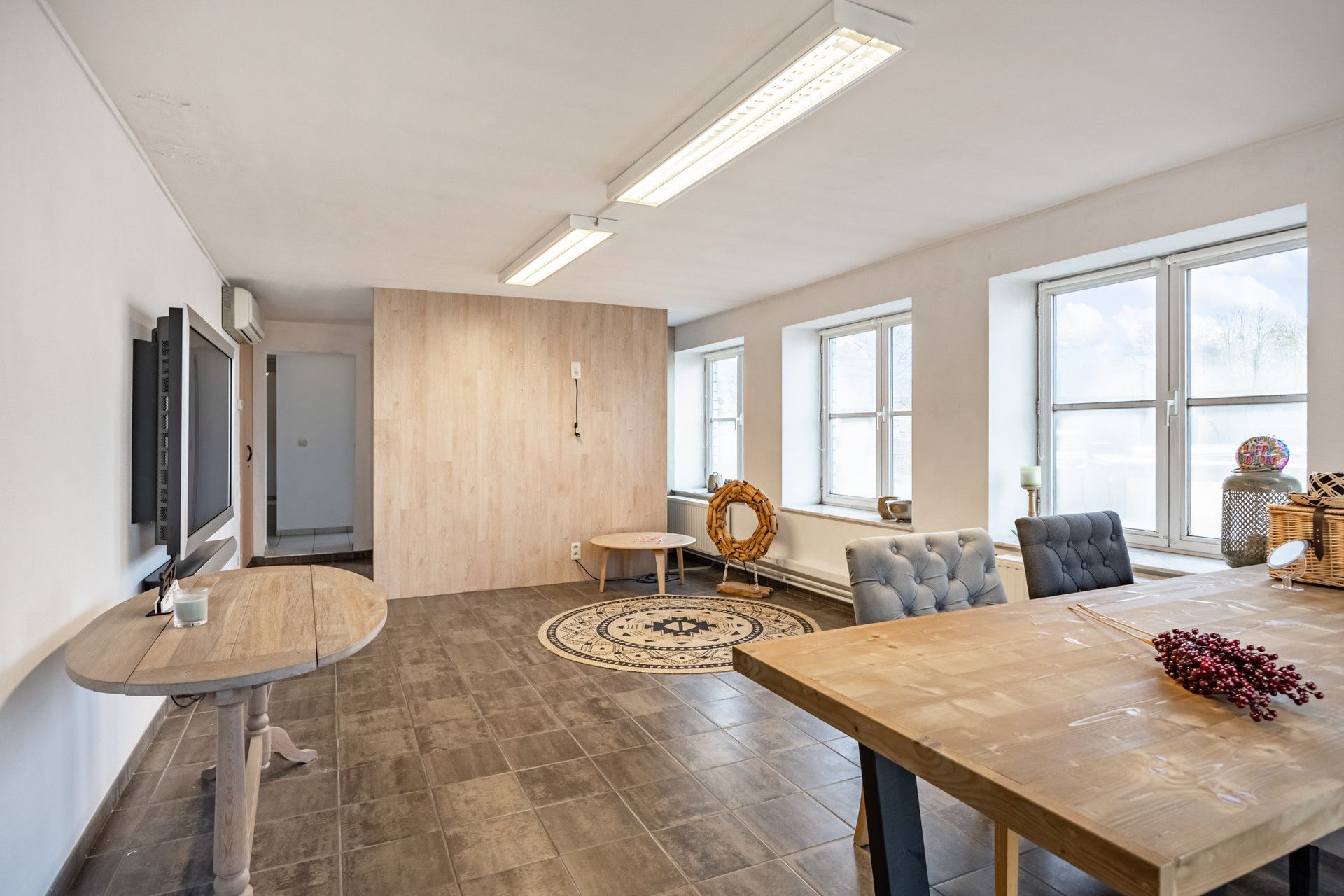 GEBOUW BESTAANDE UIT APP, 3 KANTOORVLOEREN & WERKPLAATS TE BILZEN. foto 15