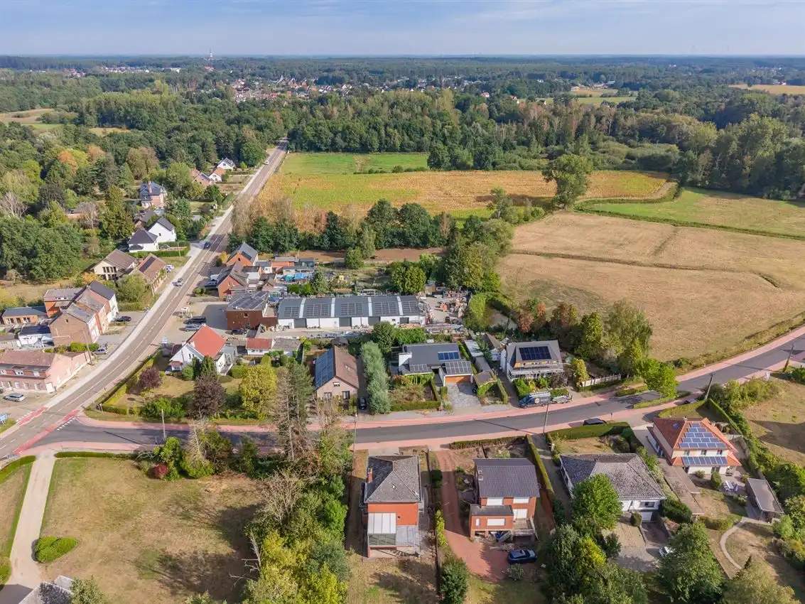 Volledig gerenoveerde woning met 3 slpk., veranda en magnifiek zicht vandaaruit foto 47