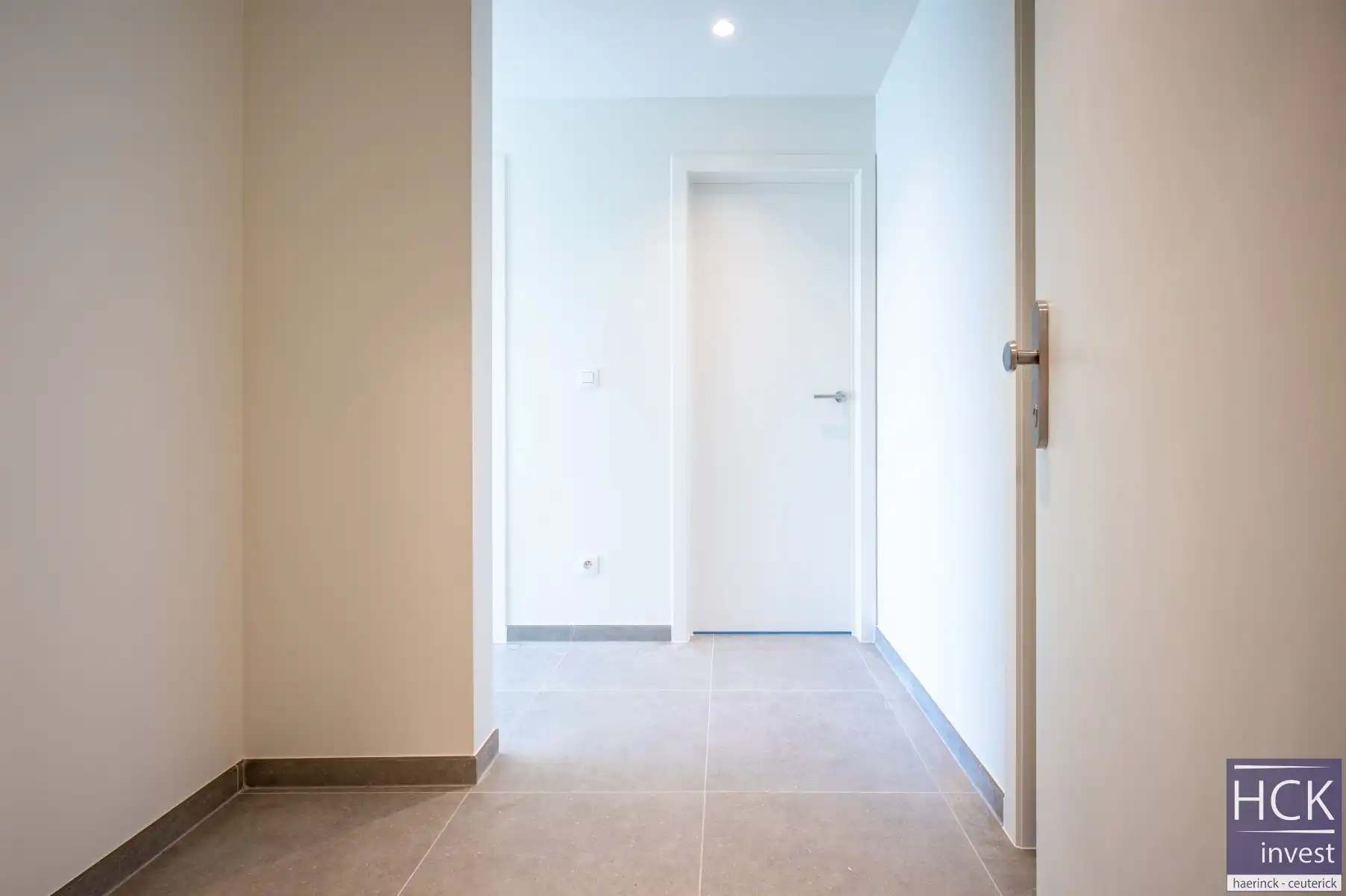 KRUISHOUTEM - Nieuwbouwappartement met high-end afwerking! foto 2