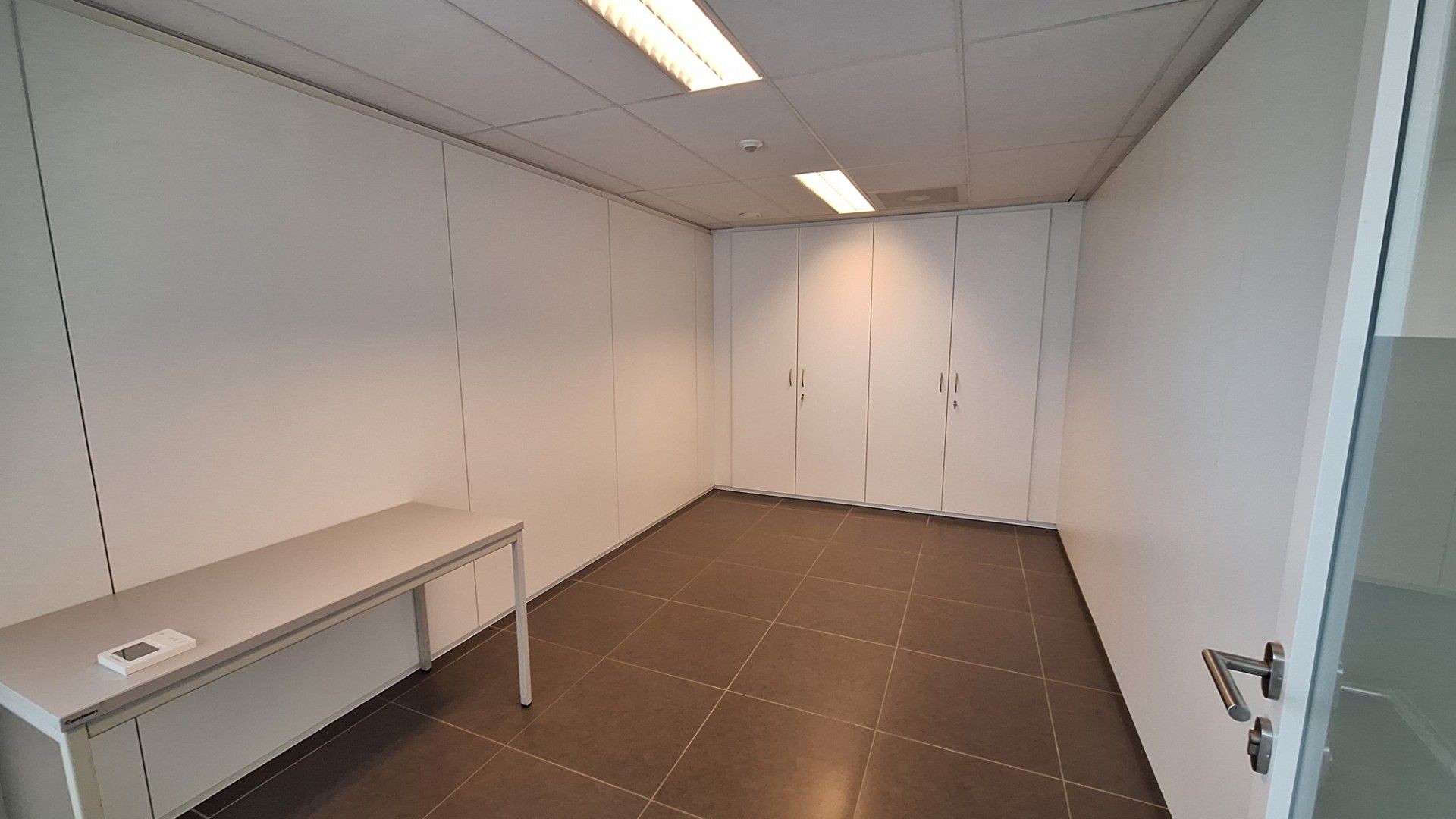 Commerciële ruimte te huur foto 7