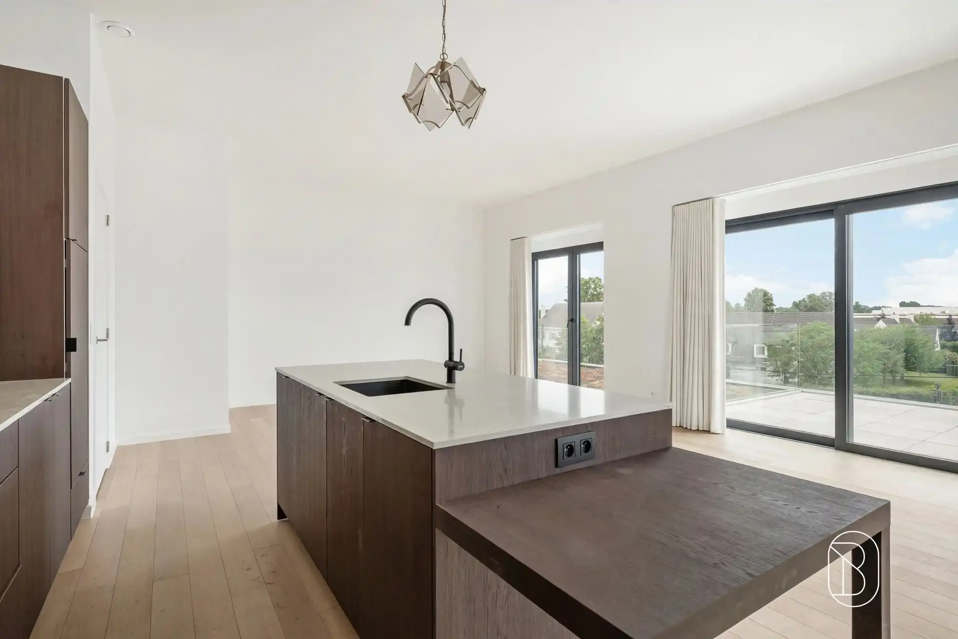 Klasseappartement met 2 slk en zonnig terras in Waregem! foto 10
