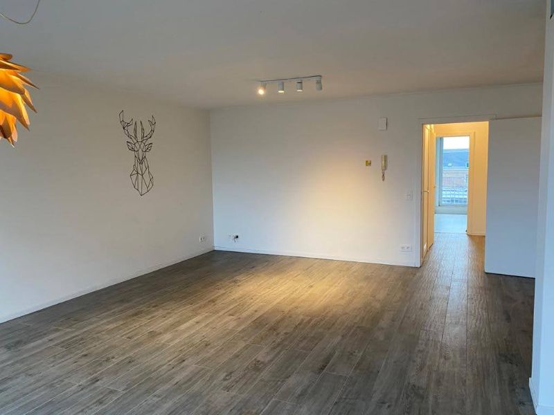 Ruim (±100m²) app met 2 slpk en autostaanplaats in hartje Geel foto 5
