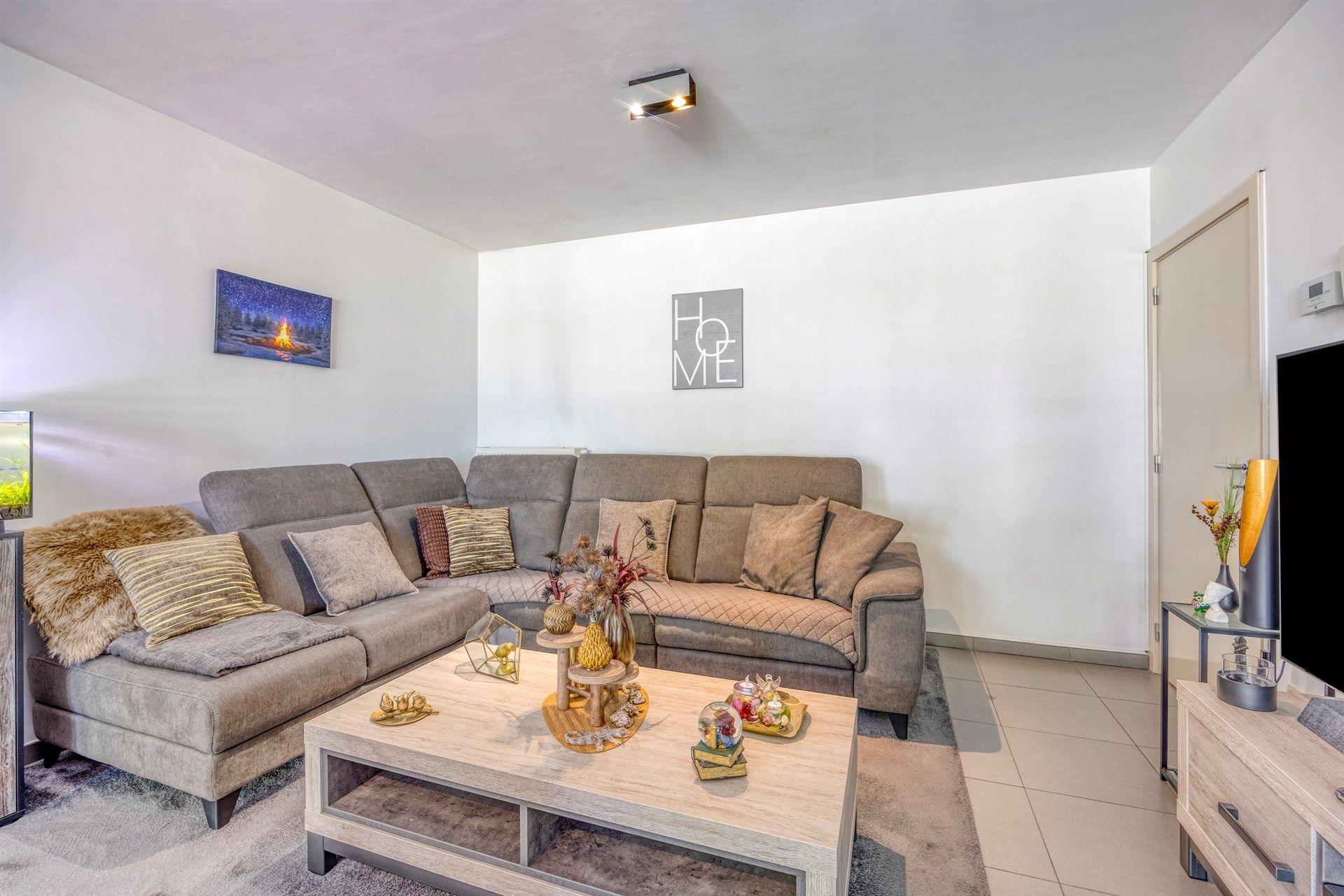 Comfortabel 2 slaapkamer appartement met ondergrondse parkeerplaats en een schitterend uitzicht op uitgestrekt landschap (94m²) foto 5