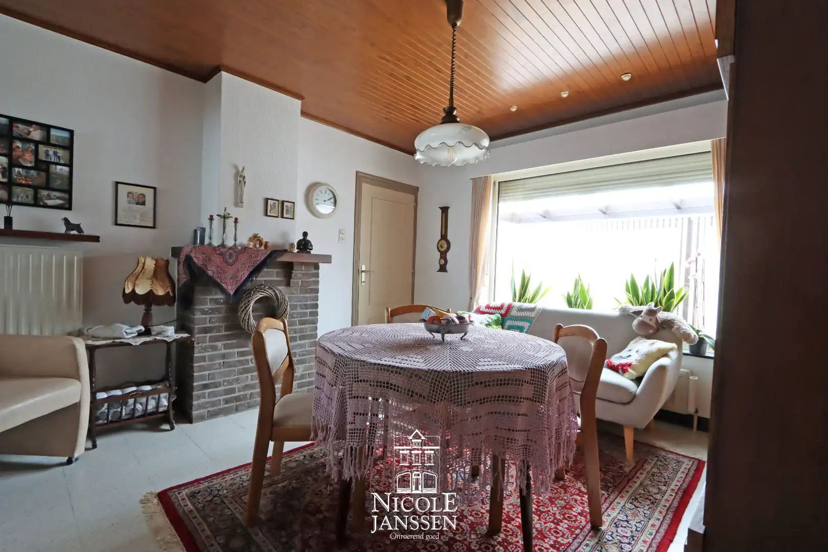 Verzorgde vrijstaande split-level woning foto 11