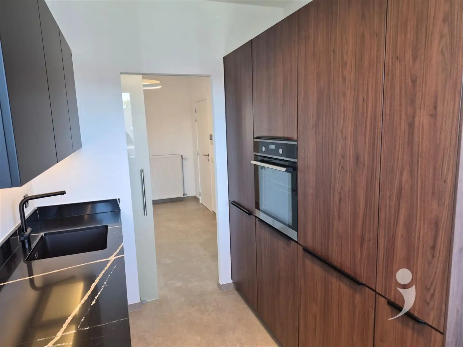 Gerenoveerd appartement foto 8