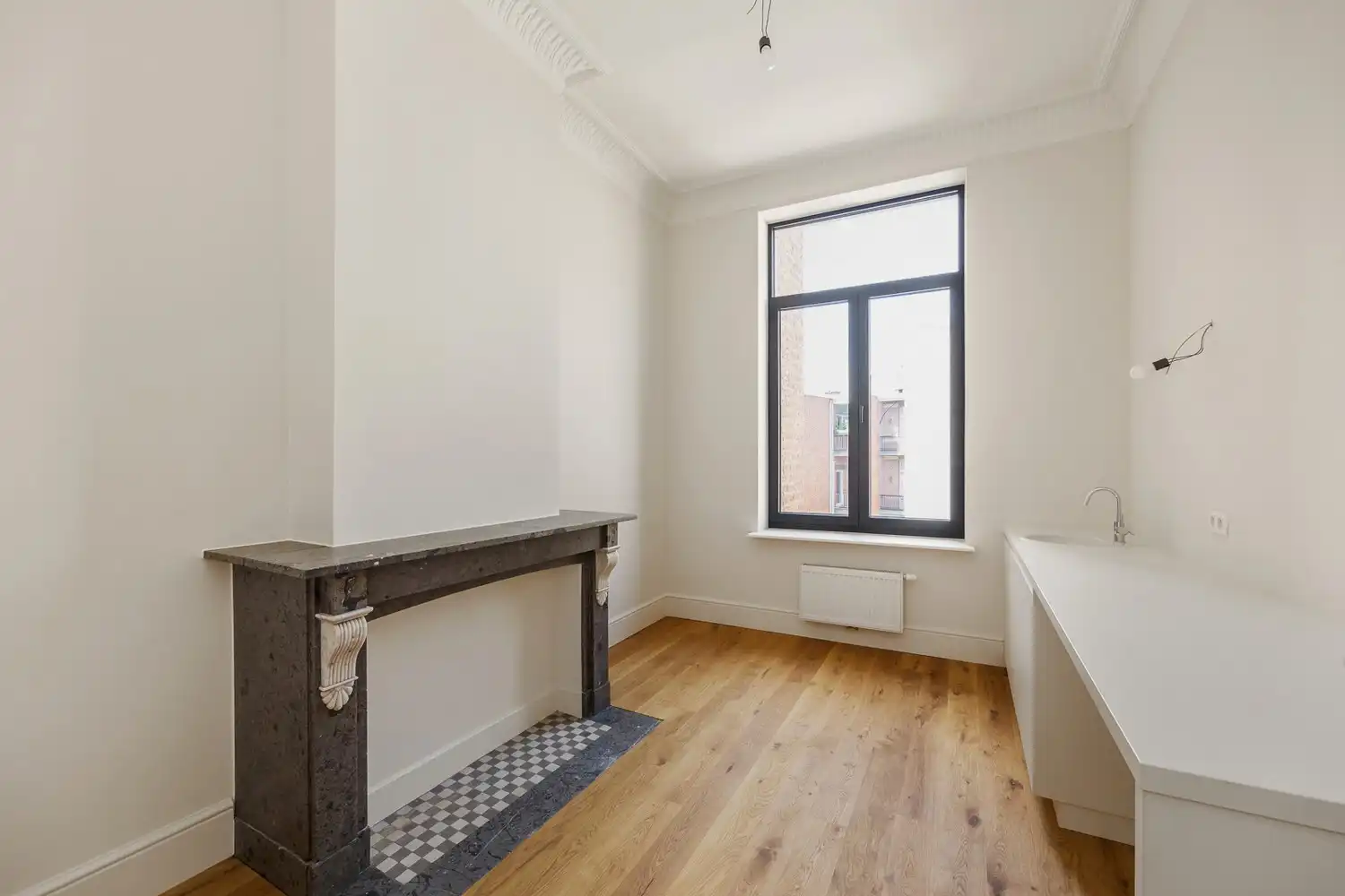 Prestigieuze en totaalgerenoveerde herenwoning (EPC B!) in eclectische stijl met zalige stadstuin op toplocatie aan de Jan Van Rijswijcklaan foto 26