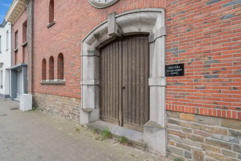 Unieke kapel hartje Lokeren met uitzonderlijk potentieel! Een plek vol karakter, stijlen uitstraling. foto 4