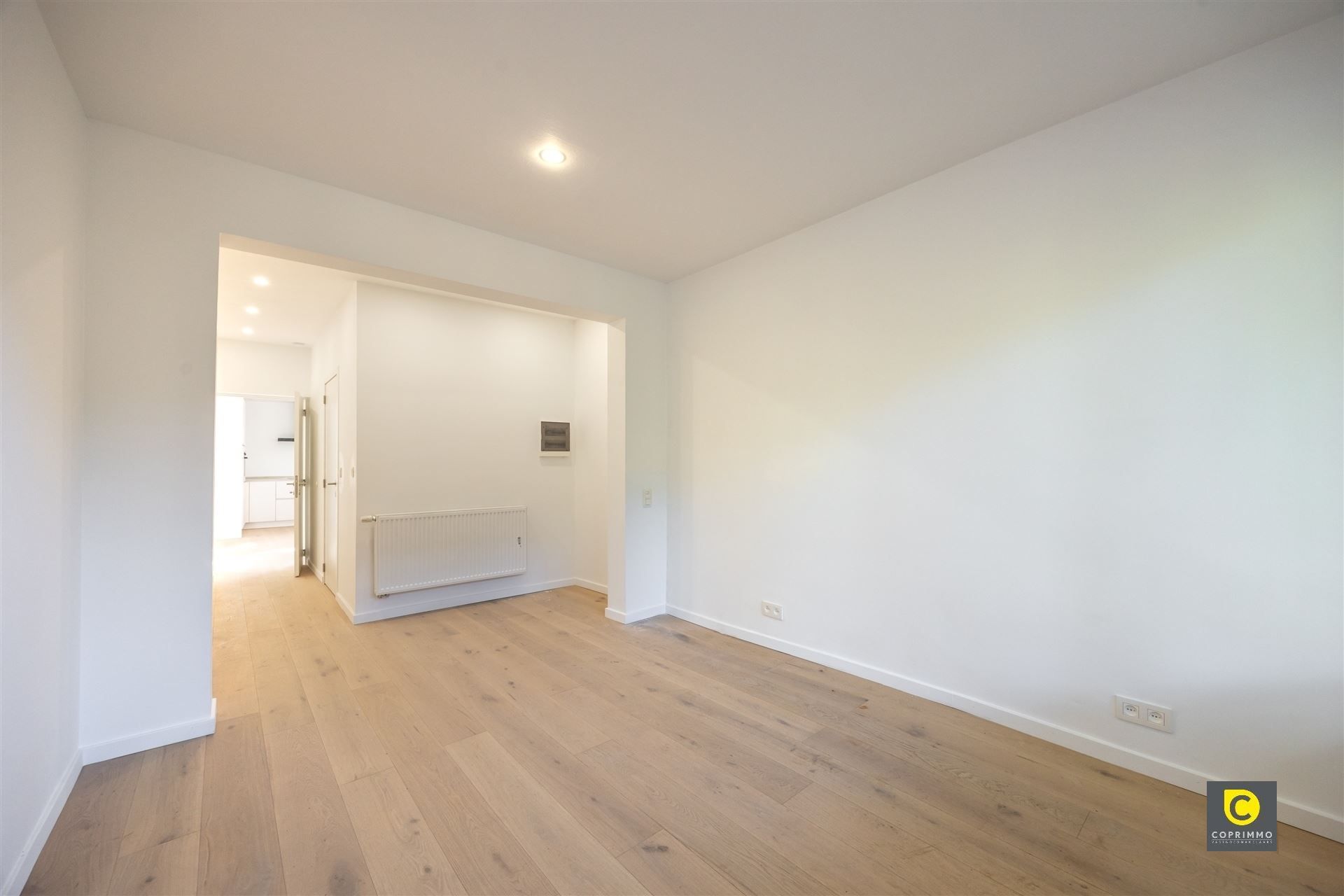 Recent gerenoveerd appartementsgebouw op toplocatie! foto 24