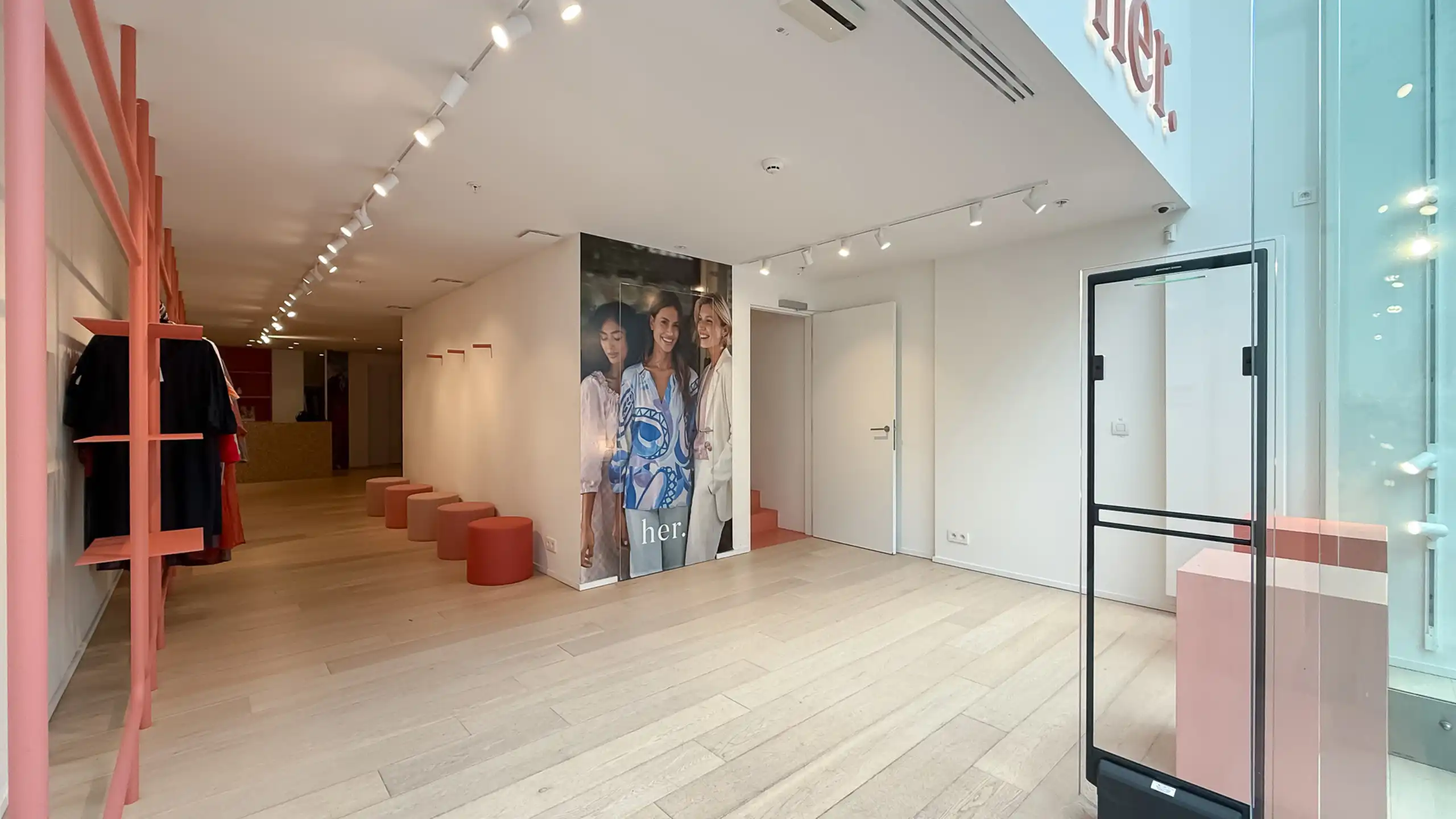 Exclusief winkelpand op toplocatie in de Lippenslaan... foto 4