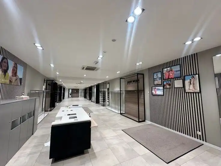 Handelsruimte te huur op toplocatie in Aarschot – ca. 380 m² winkeloppervlakte foto 2