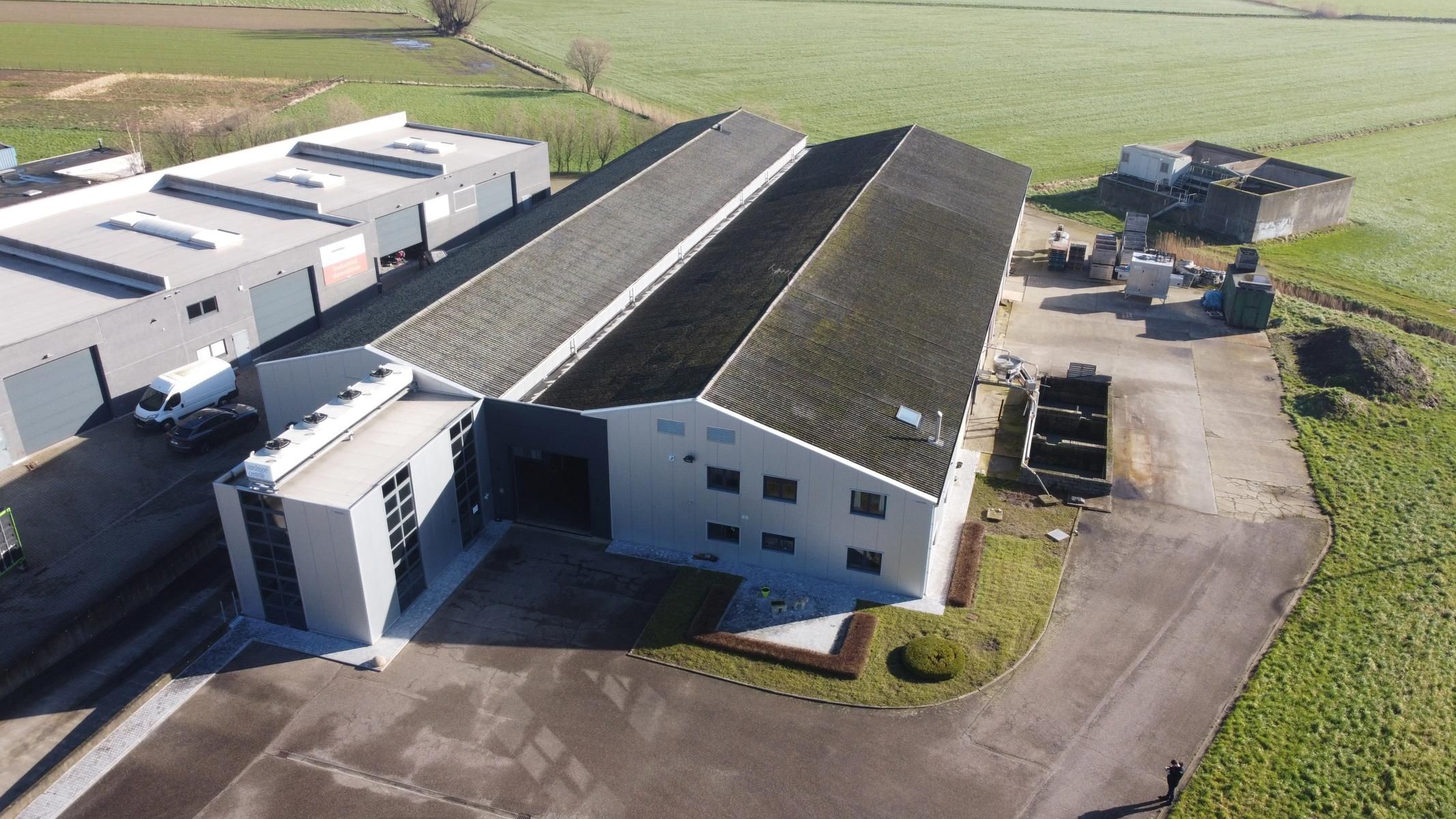 Bedrijfsgebouw op uitstekende locatie foto 5