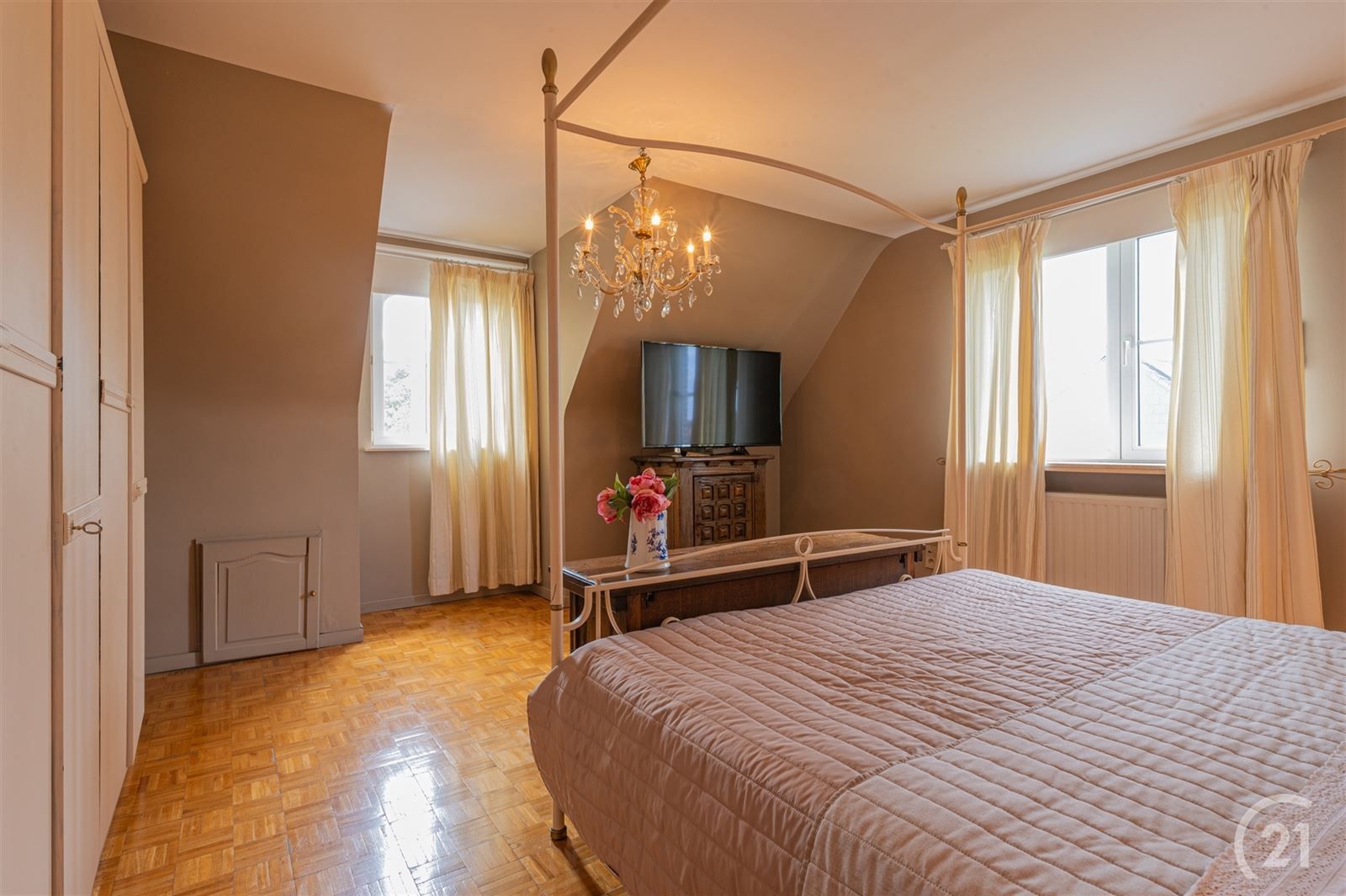 Exclusieve, energiezuinige villa op mooi perceel van 8a14 foto 26