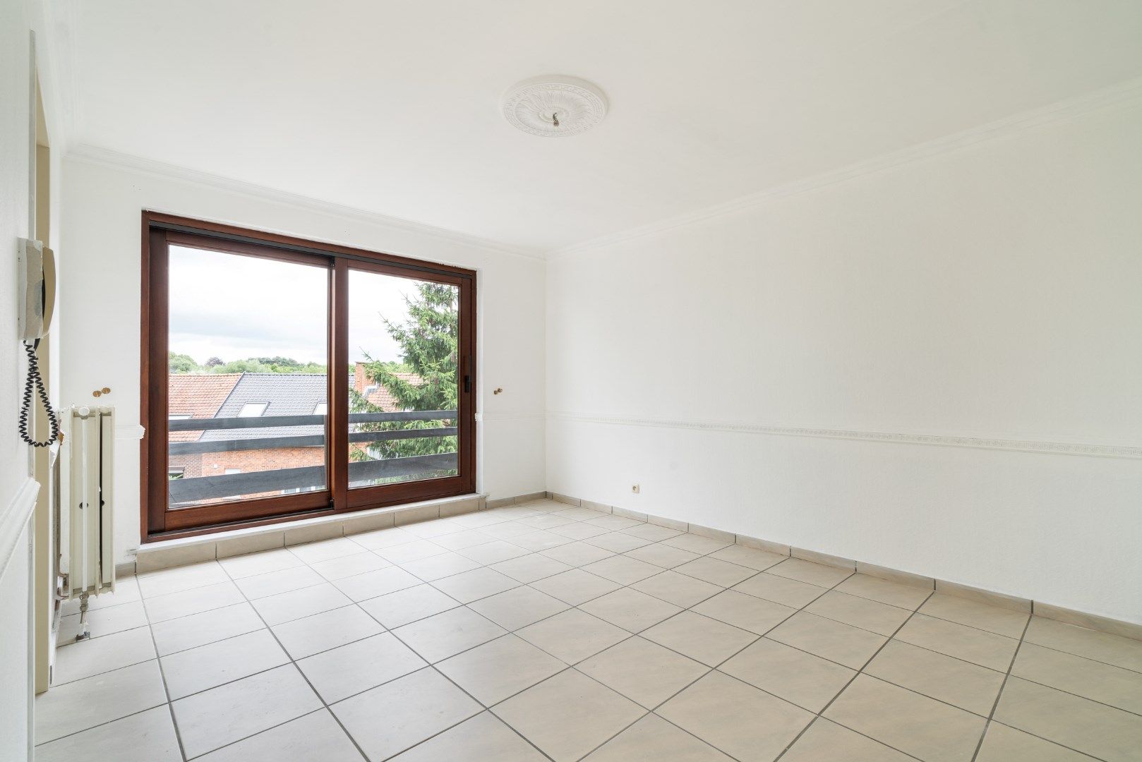 Ruim appartement (145m²) met grote zolderruimte (75m²) foto 5