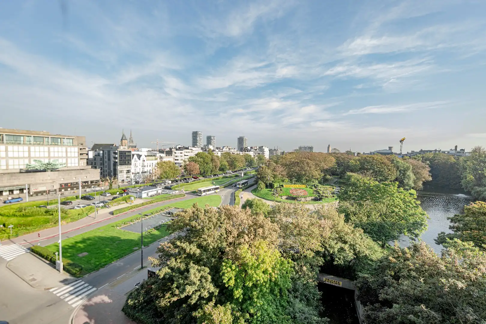  Ruim en lichtrijk appartement met prachtig panoramisch parkzicht foto 14