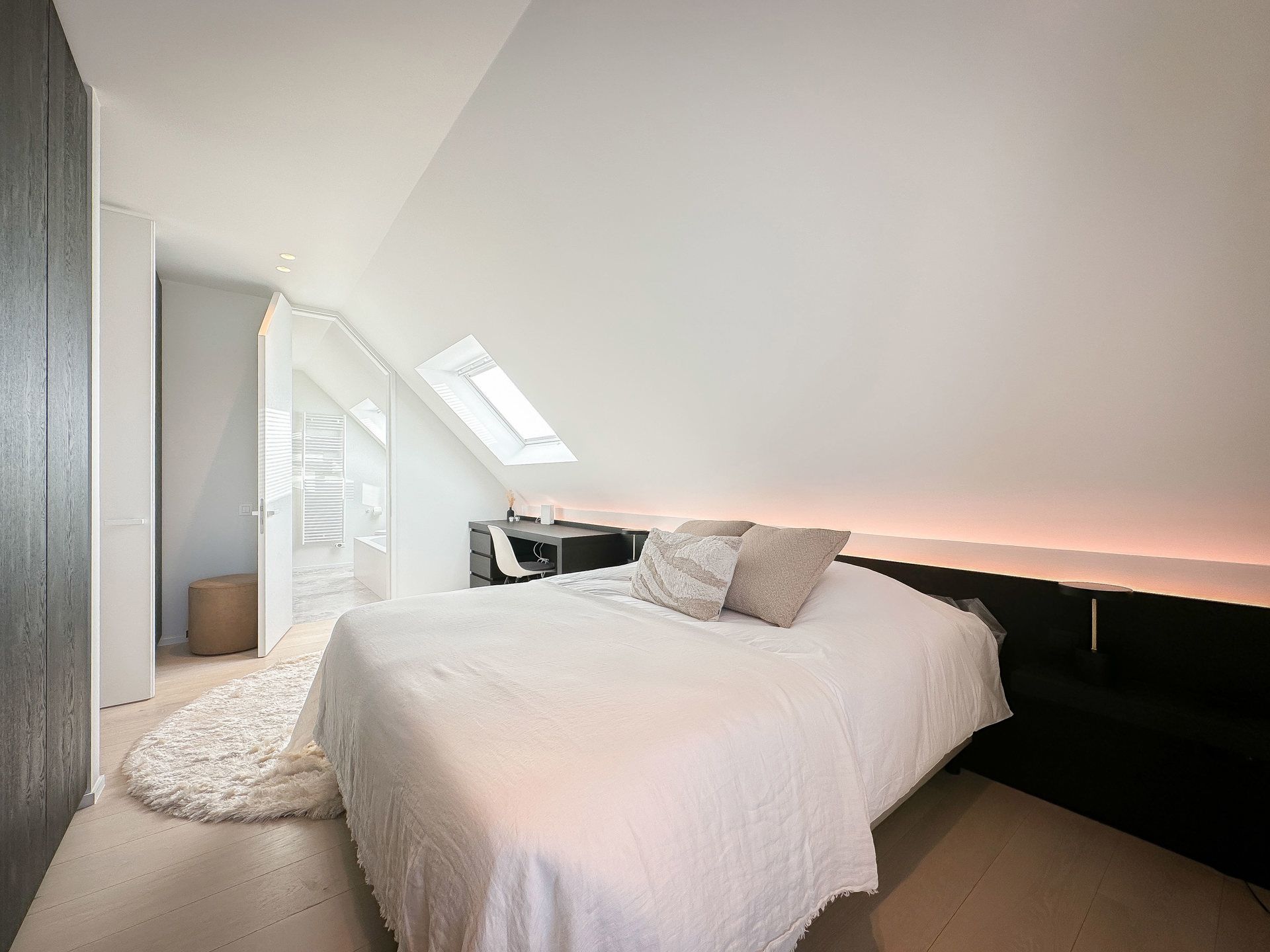 LUXUEUS nieuwbouw HOEKAPPARTEMENT in DUPLEX-vorm... foto 18