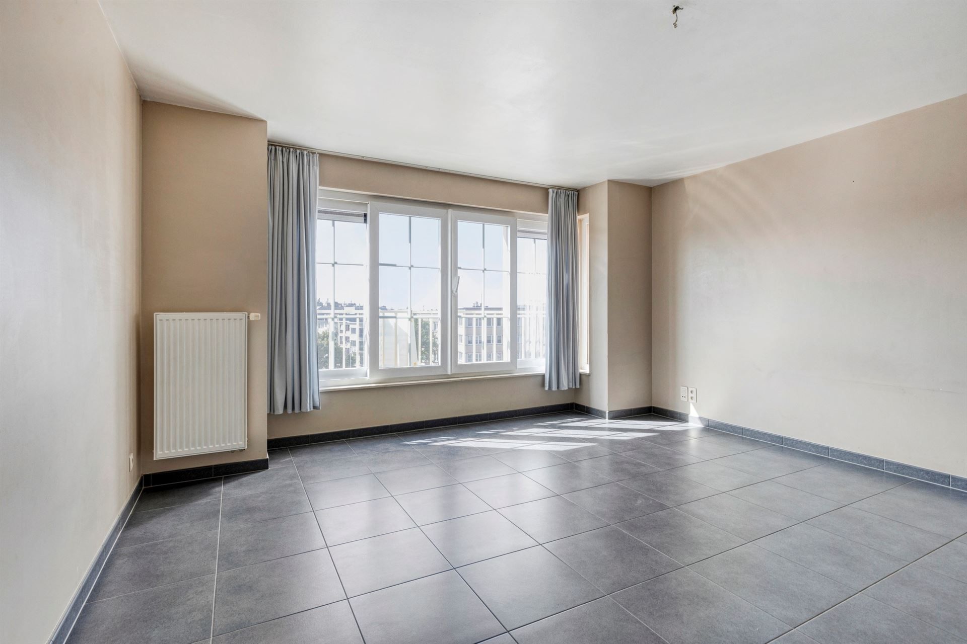 ZONNIGE STUDIO / VLAKBIJ ZEEDIJK foto 7