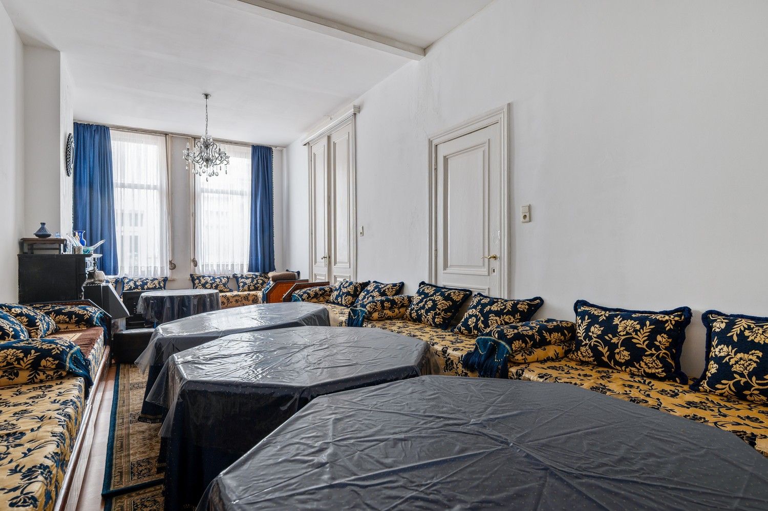 Ruime woning met 8 slaapkamers te Antwerpen! foto 5