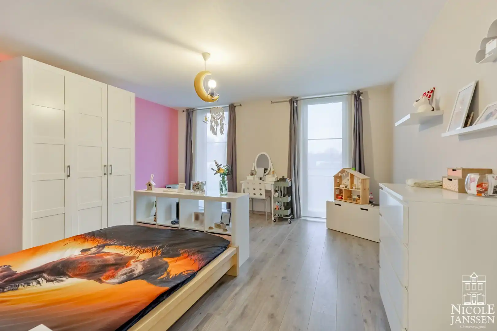 Energiezuinige moderne woning met zonnepanelen en ingesloten tuin foto 15