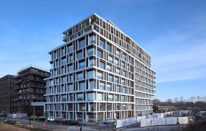 RECENT KANTOORGEBOUW VERHUURD AAN PROXIMUS foto {{pictureIndex}}