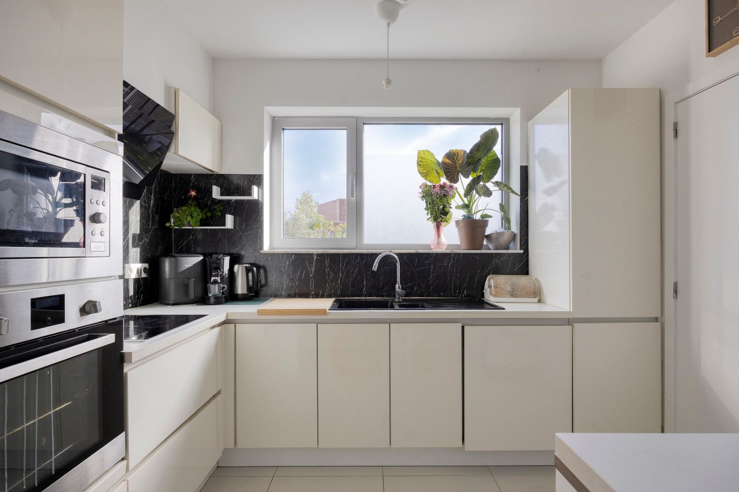 GEZINSVRIENDELIJKE HOB (2014) IN RUSTIGE STRAAT TE DIEST! foto 11