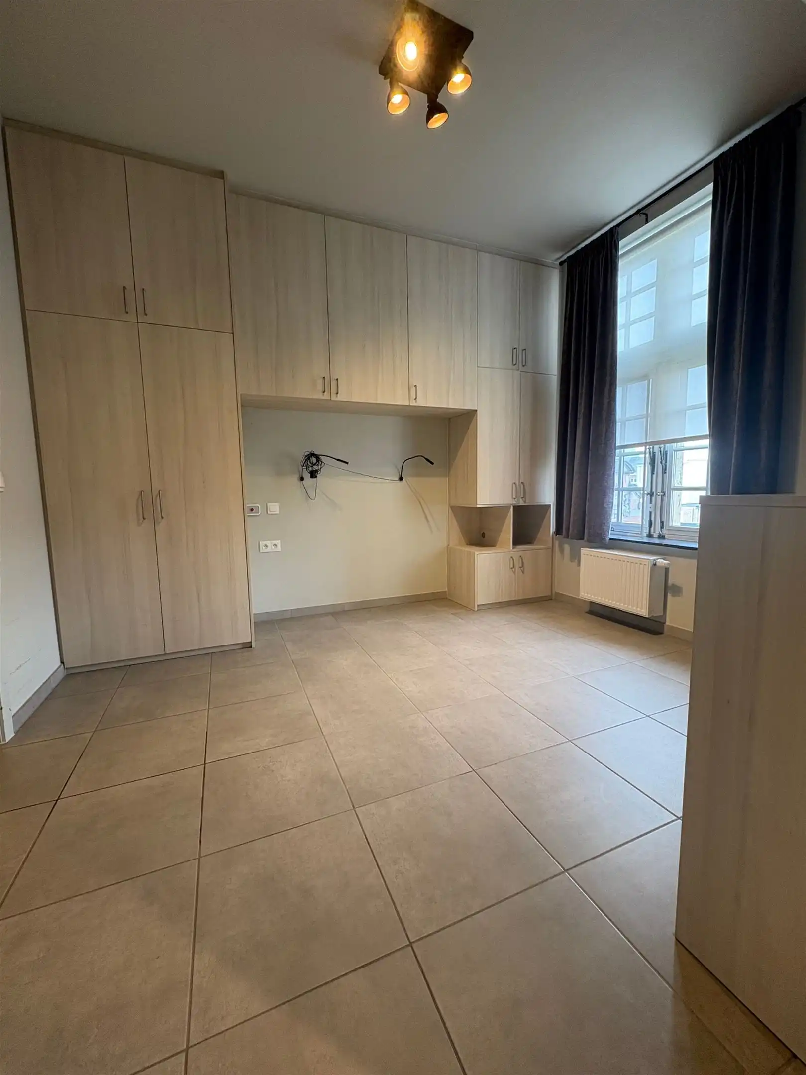 Prachtige assistentiewoning met staanplaats gelegen in het hartje van Dendermonde  foto 6