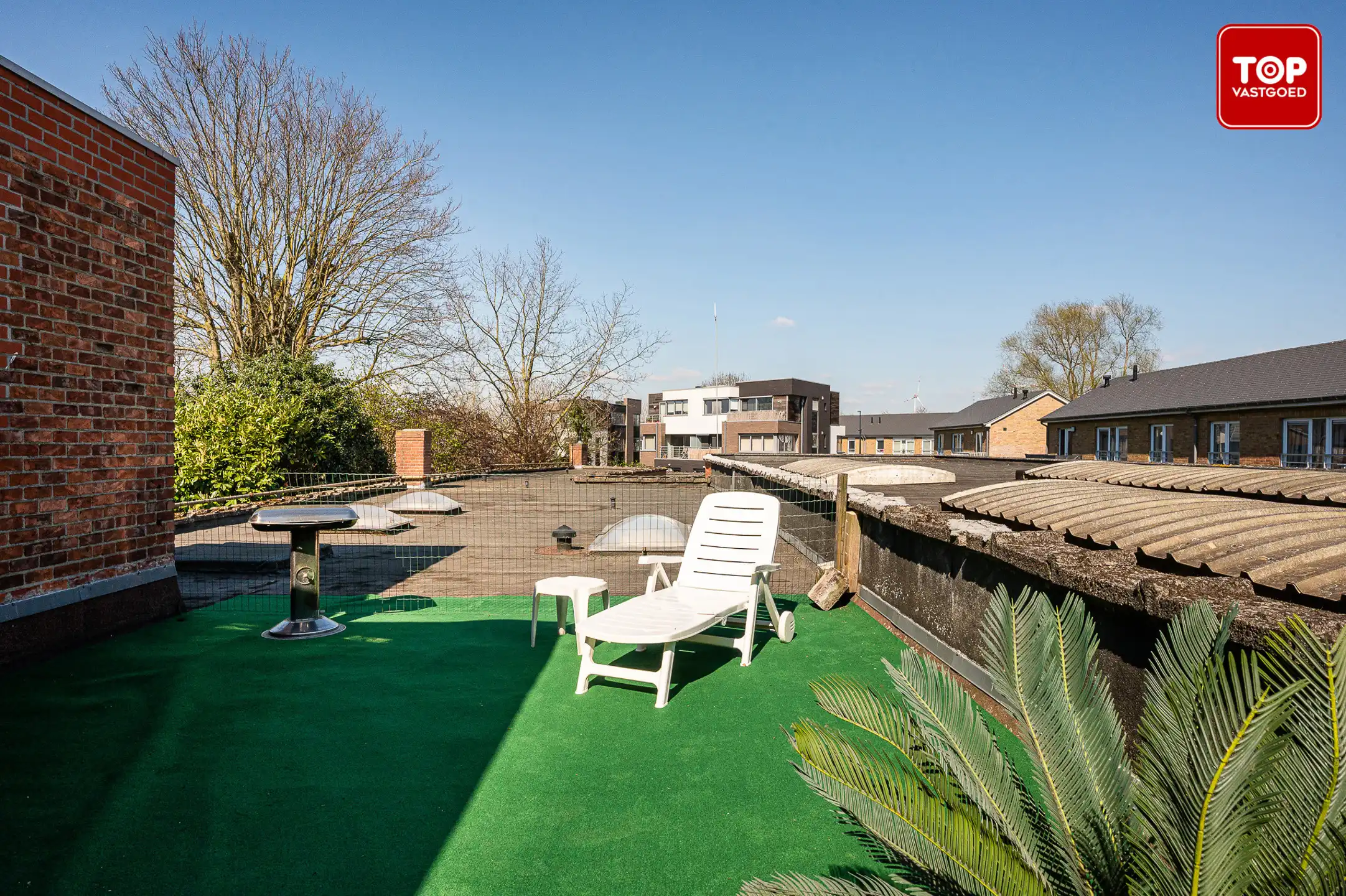 Zeer groot duplex appartement met garage. foto 20