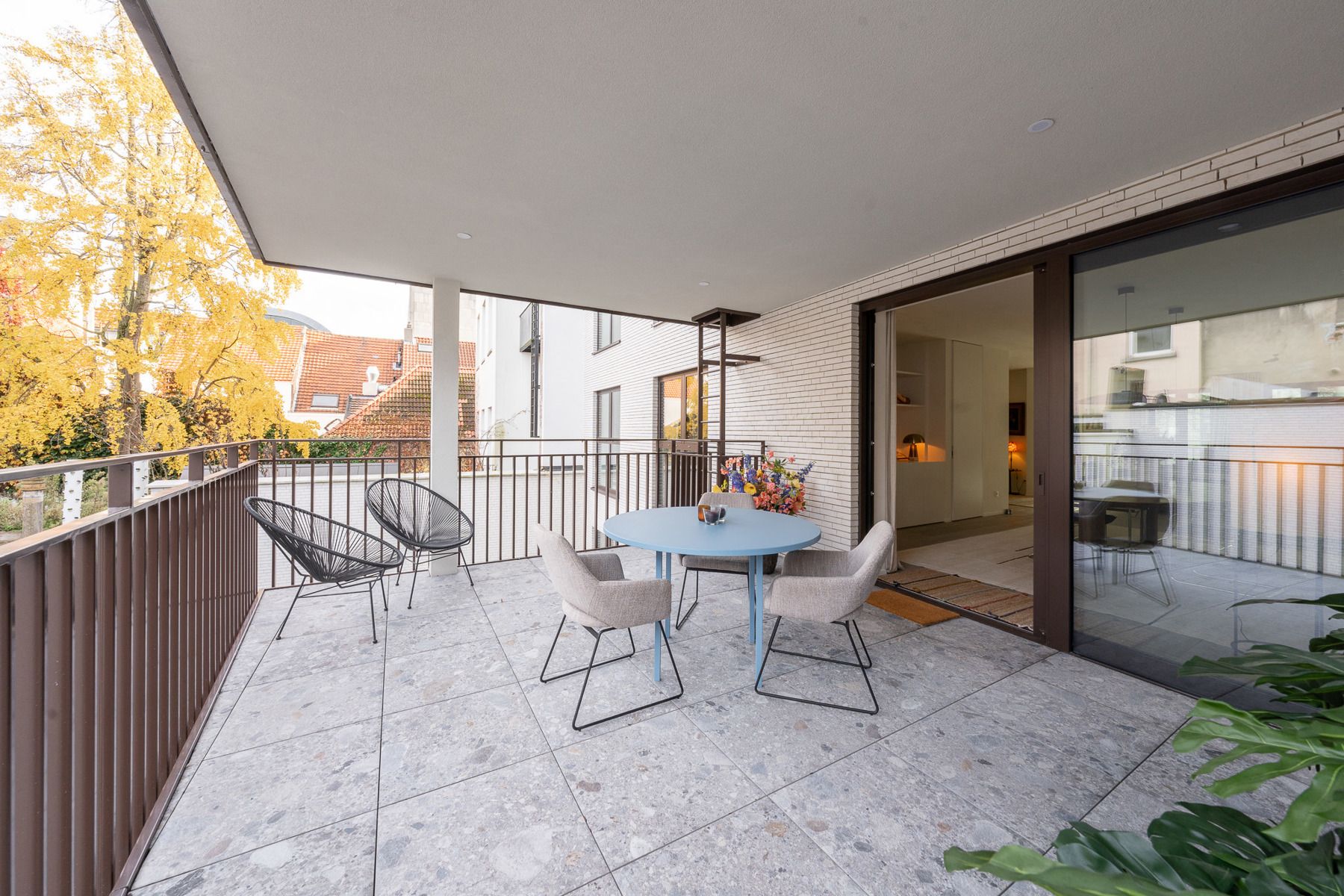 Riant luxe appartement met Parijse charme aan De Graanmarkt foto 7