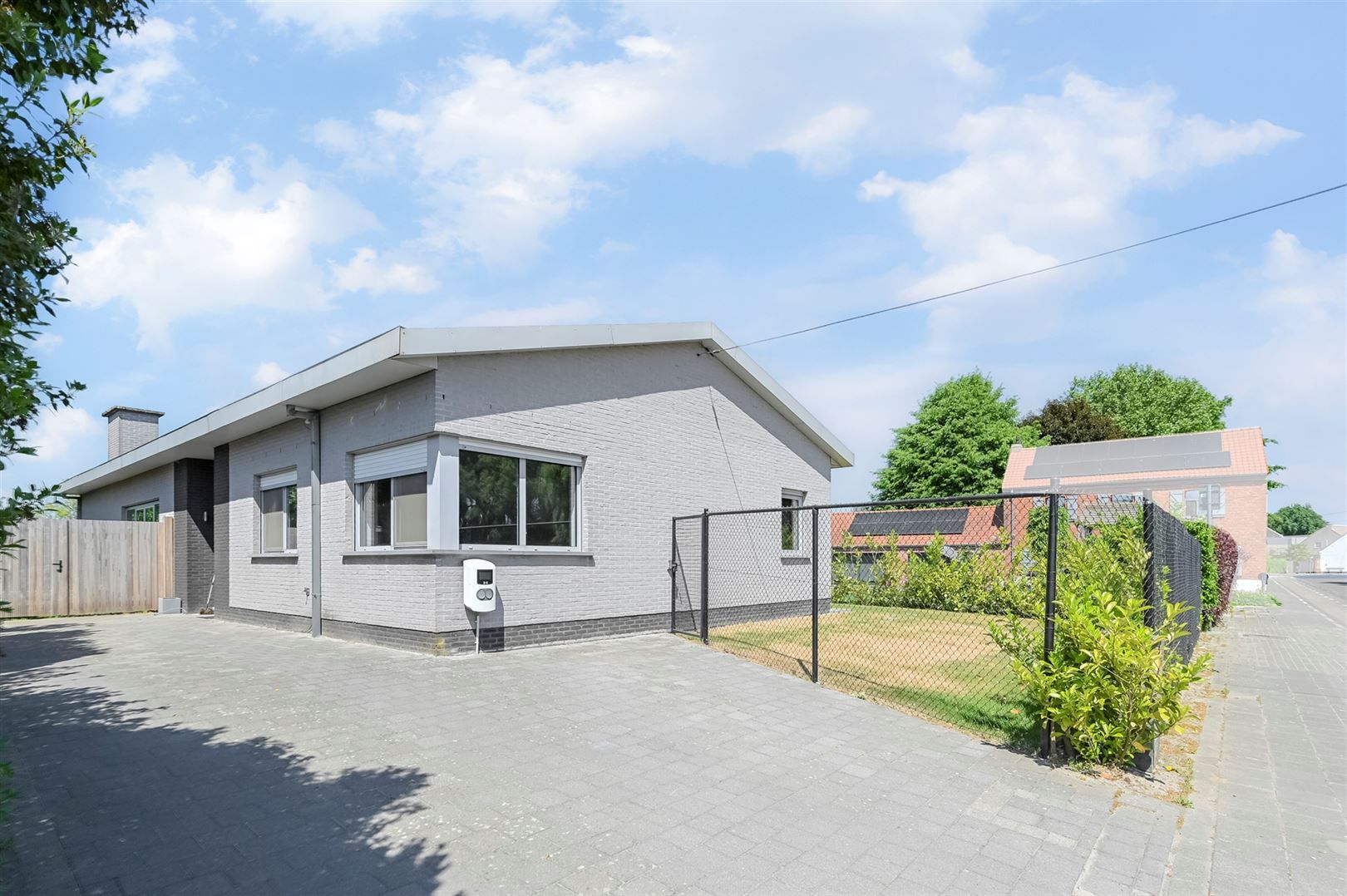 Bungalow foto {{pictureIndex}}