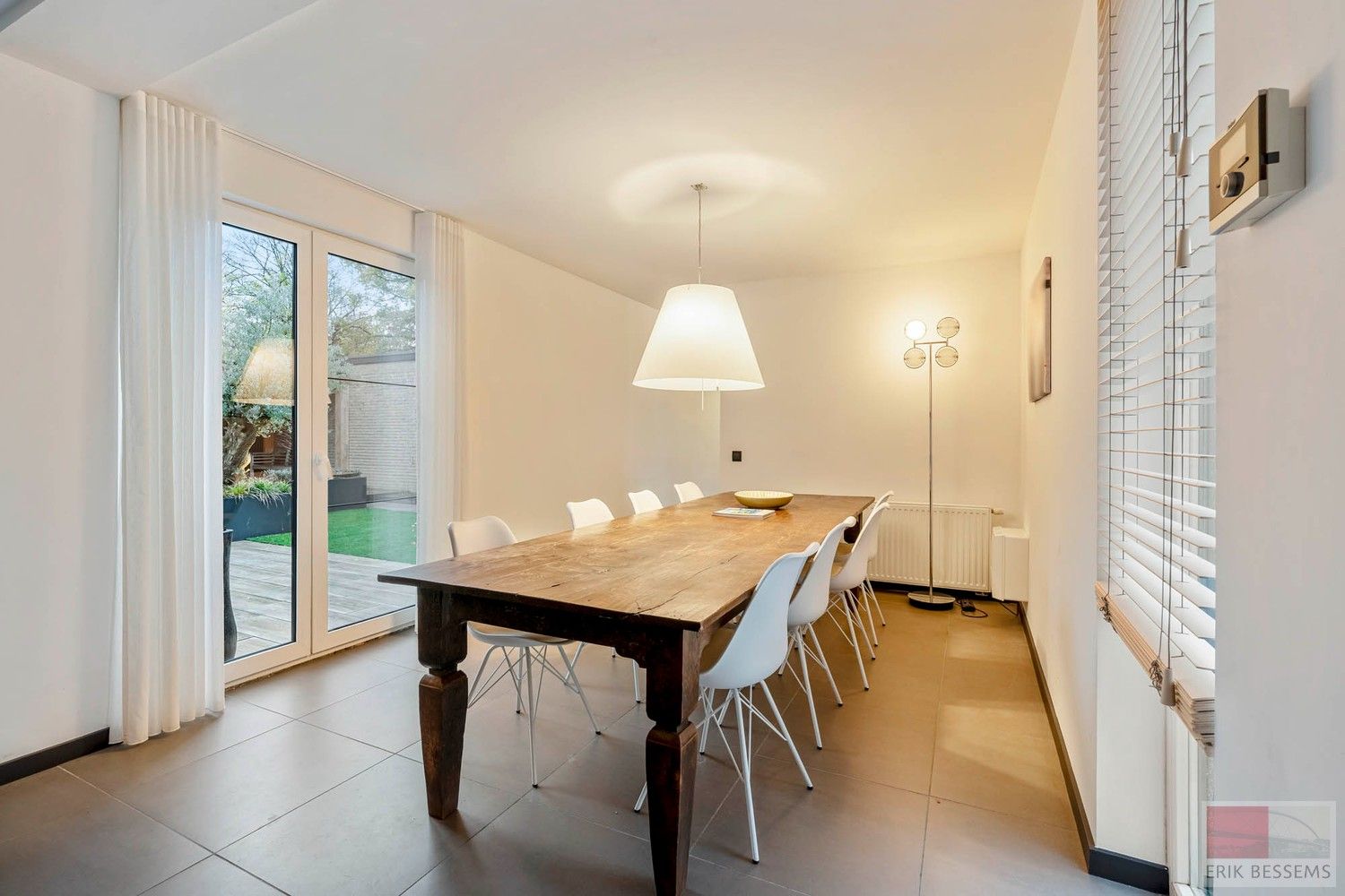 Leuk, grondig gerenoveerde bungalow (2023–2025), rustig gelegen aan het park van Sint-Pietersheim. foto 12