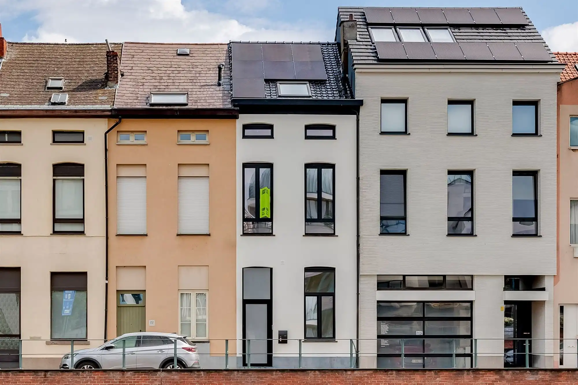 Gerenoveerde gezinswoning aan de Dijle in Mechelen foto {{pictureIndex}}
