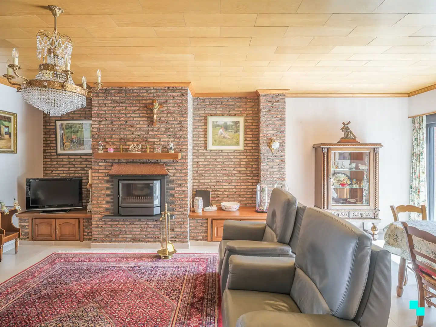 Strategisch gelegen woning met zonnige tuin en werkhuis foto 6