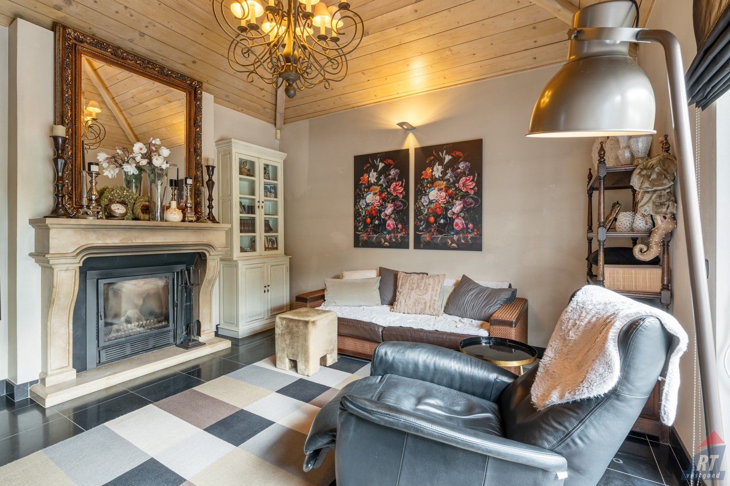 Exclusieve Spaanse villa met karakter en ruimte midden in het groen foto 11