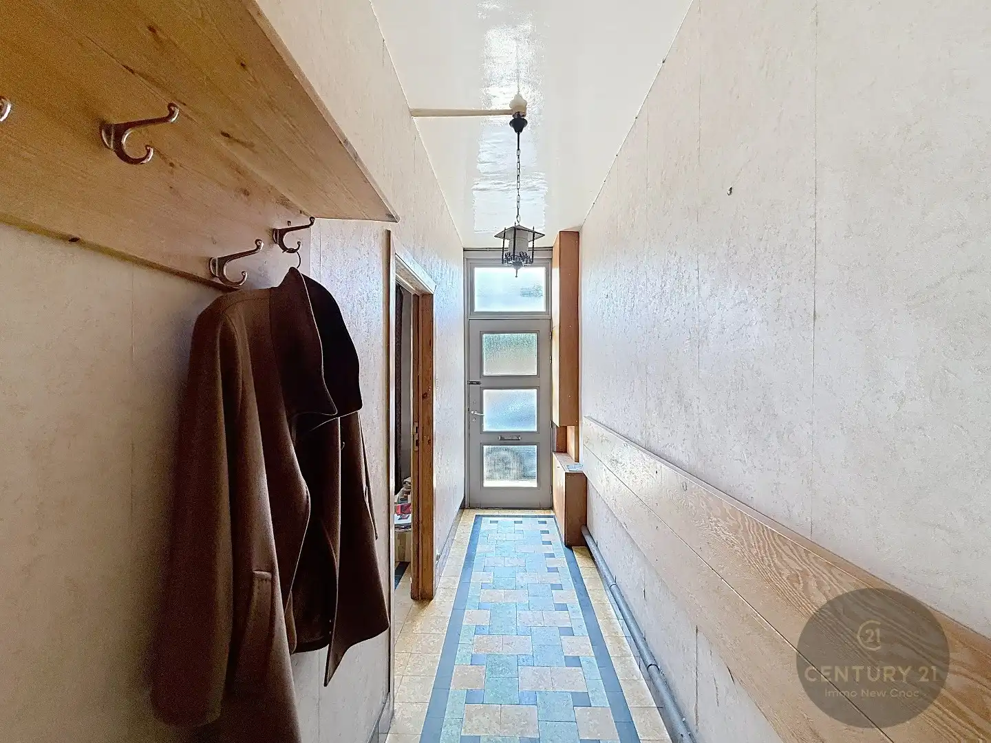 Op te frissen stadswoning met zonnige tuin! foto 3