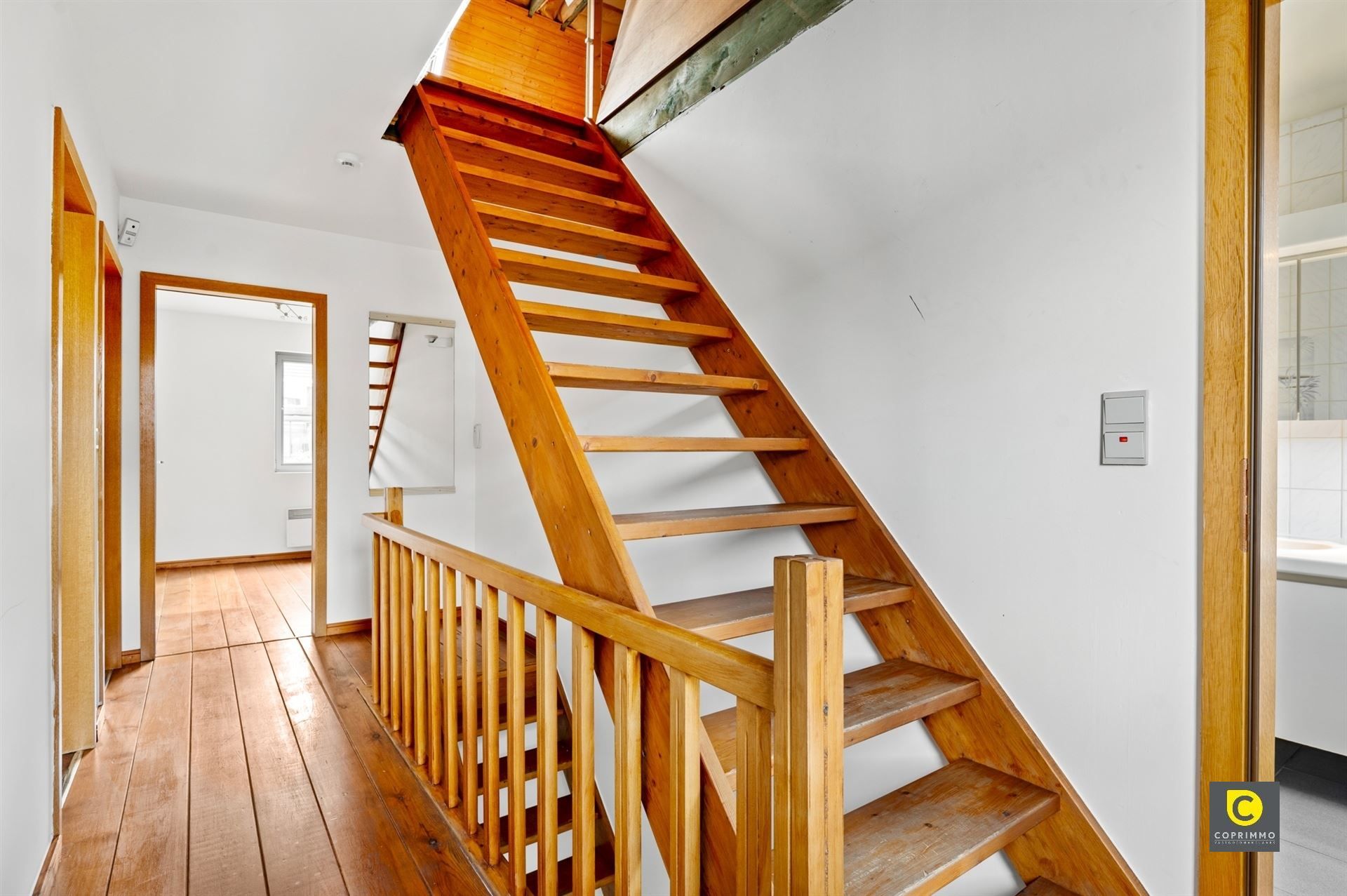 Charmante woning met garage foto 14