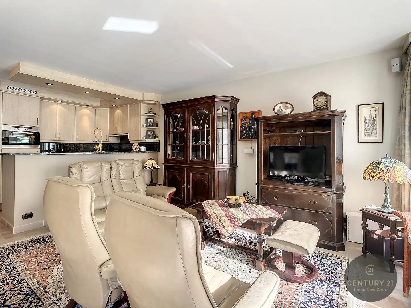 SUBLIEM 3 slaapkamer appartement met mogelijkheid aankoop RUIME GARAGEBOX foto 3