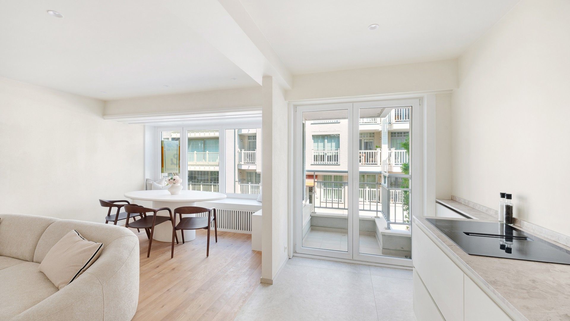 Smaakvol  2-slaapkamerappartement nabij het Zoute foto 10