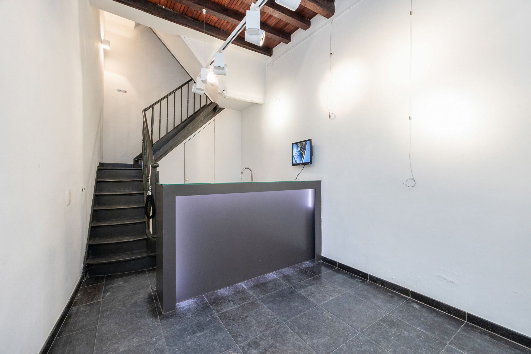 ANTWERPEN-CENTRUM - Karaktervol handelshuis met triplex appartement foto 7