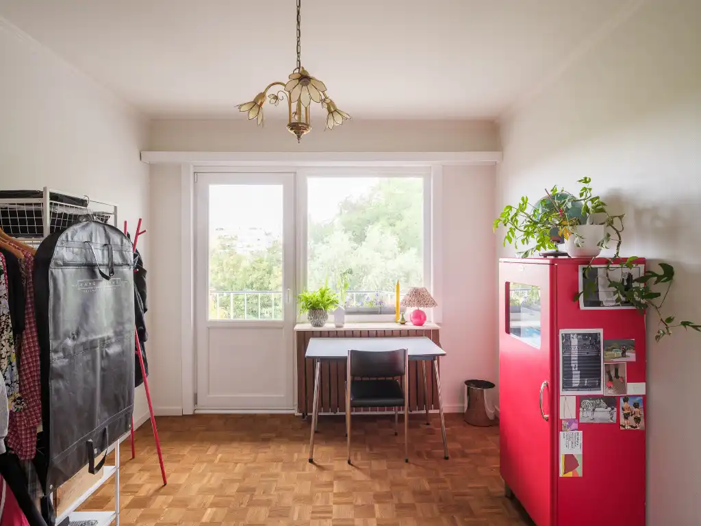 Vintage sixties 2-slaapkamerappartement met terras in Ledeberg, waar sfeer en esthetiek mooi bewaard zijn gebleven. foto 10