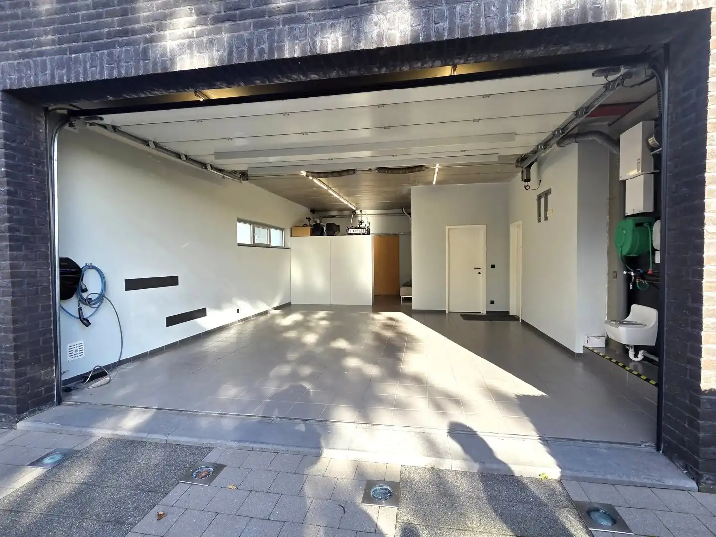 Schitterende villa op 17are 30ca, gelegen op bijna het einde van deze schitterende woonwijk. foto 26