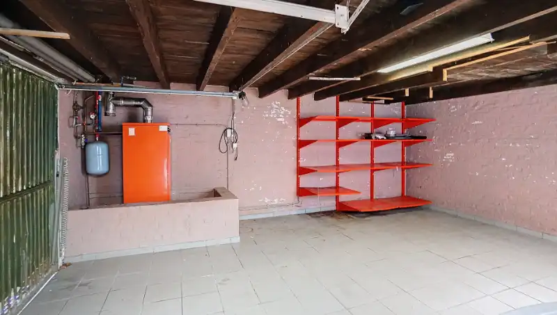 Te renoveren woonhuis van 81m² + garage op 9 are foto 16