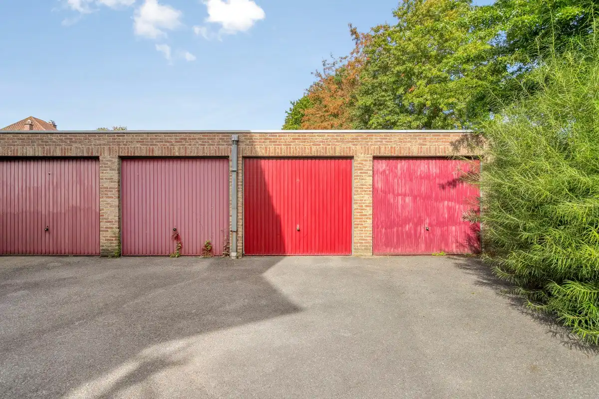 Appartement met 2 slaapkamers en garage. foto 14