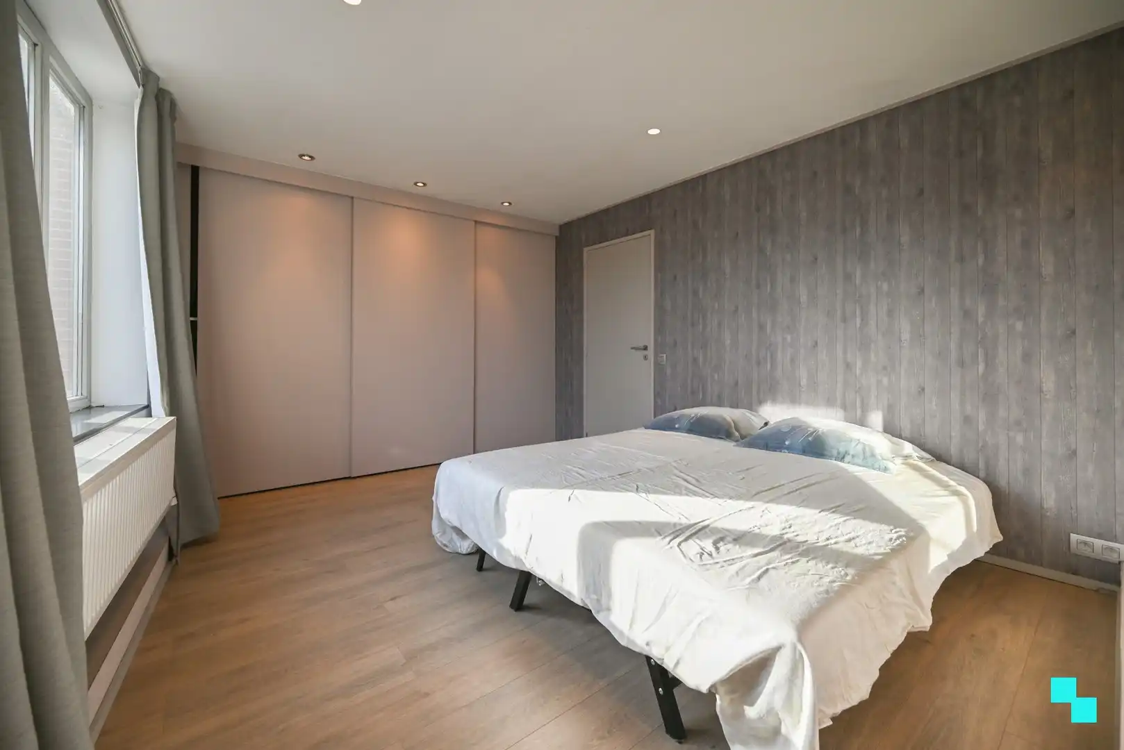 Karaktervolle woning met handelsruimte nabij het centrum van Izegem foto 28