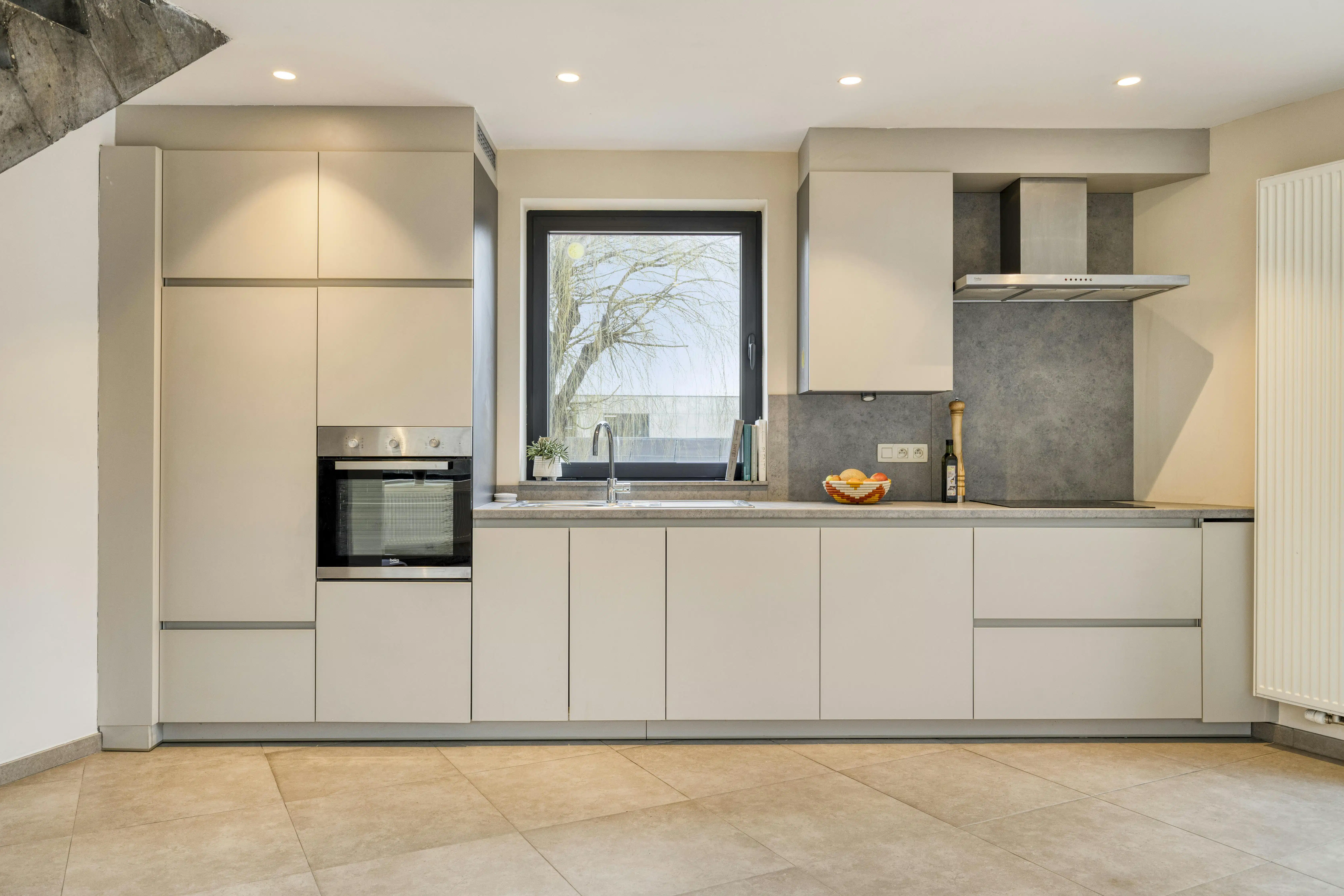 Bel-etagewoning met 2 buitenruimtes te koop in Zwijnaarde foto 4