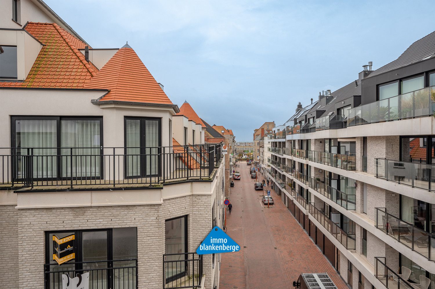 Exclusieve penthouse met twee slaapkamers en terras foto 4