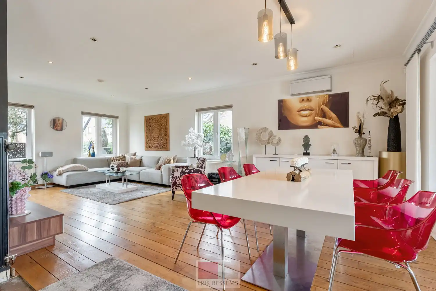 Vrijstaande woning met luxe buitenbeleving en topligging nabij Maastricht foto 13