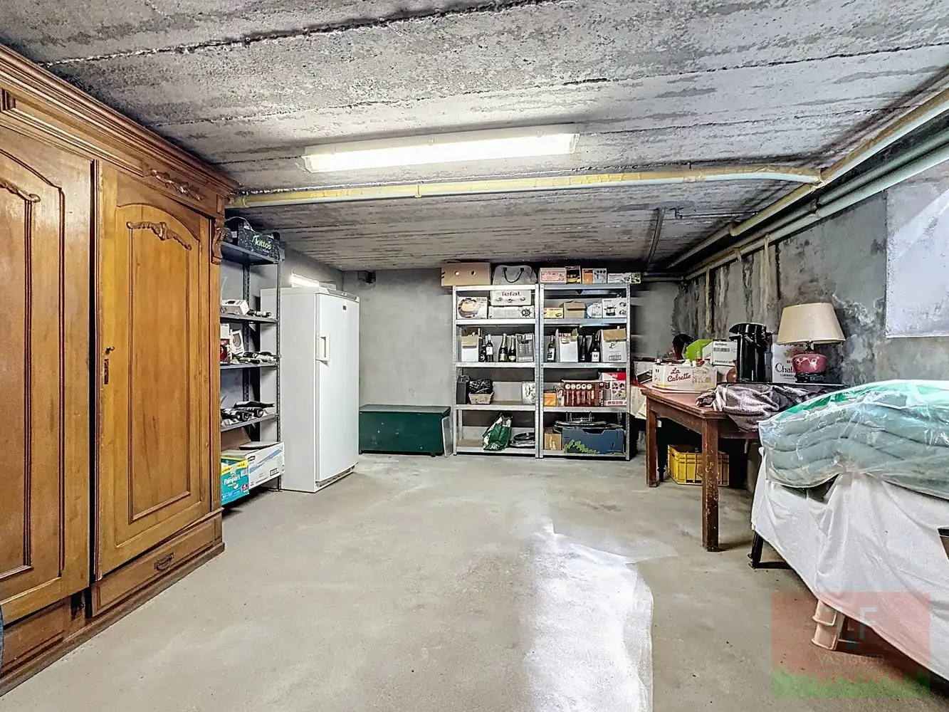 Vrijstaande eengezinswoning met 4 slaapkamers en 2 badkamers foto 21