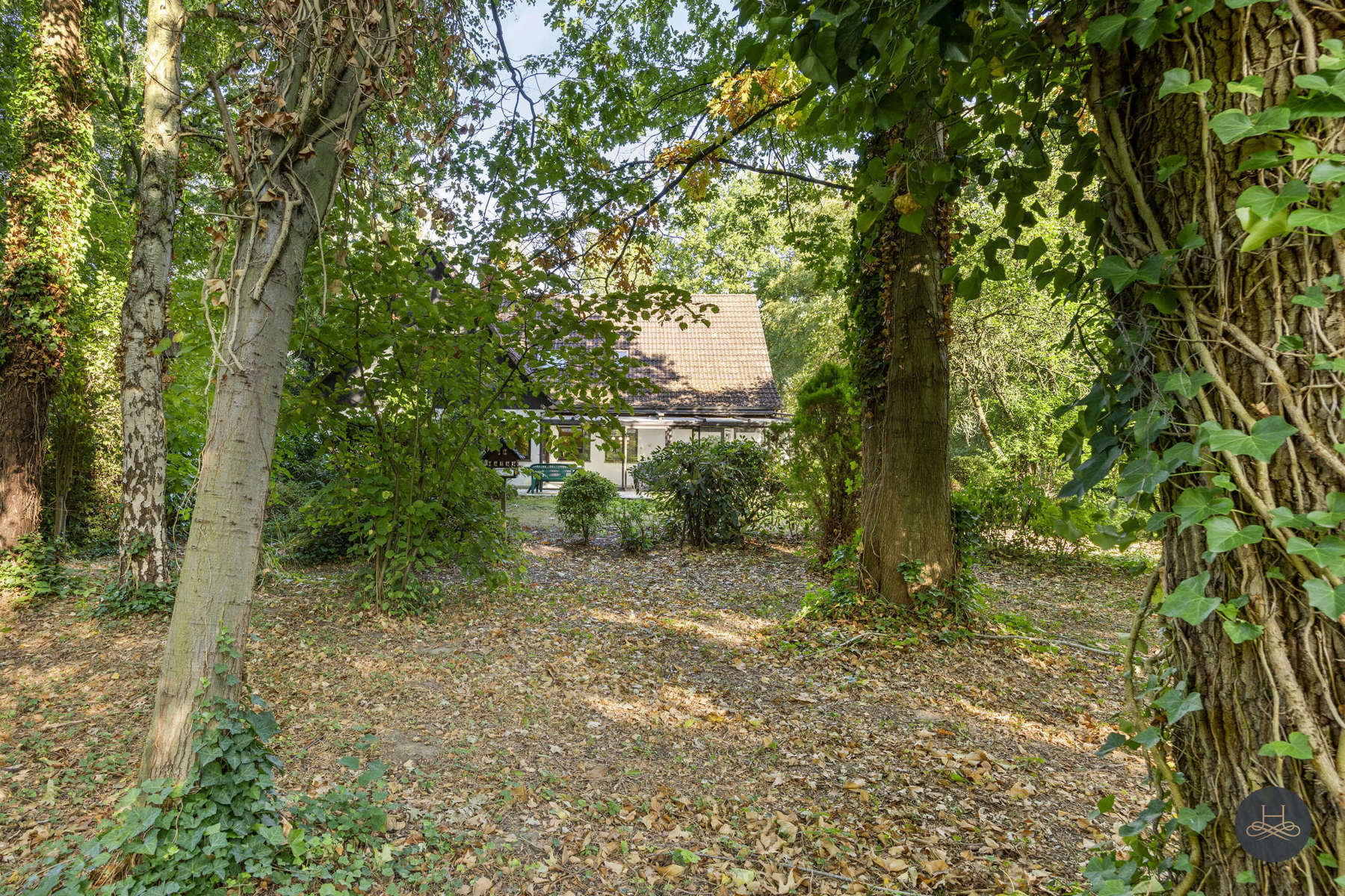 Ruime woonst in het groene woonpark foto 28