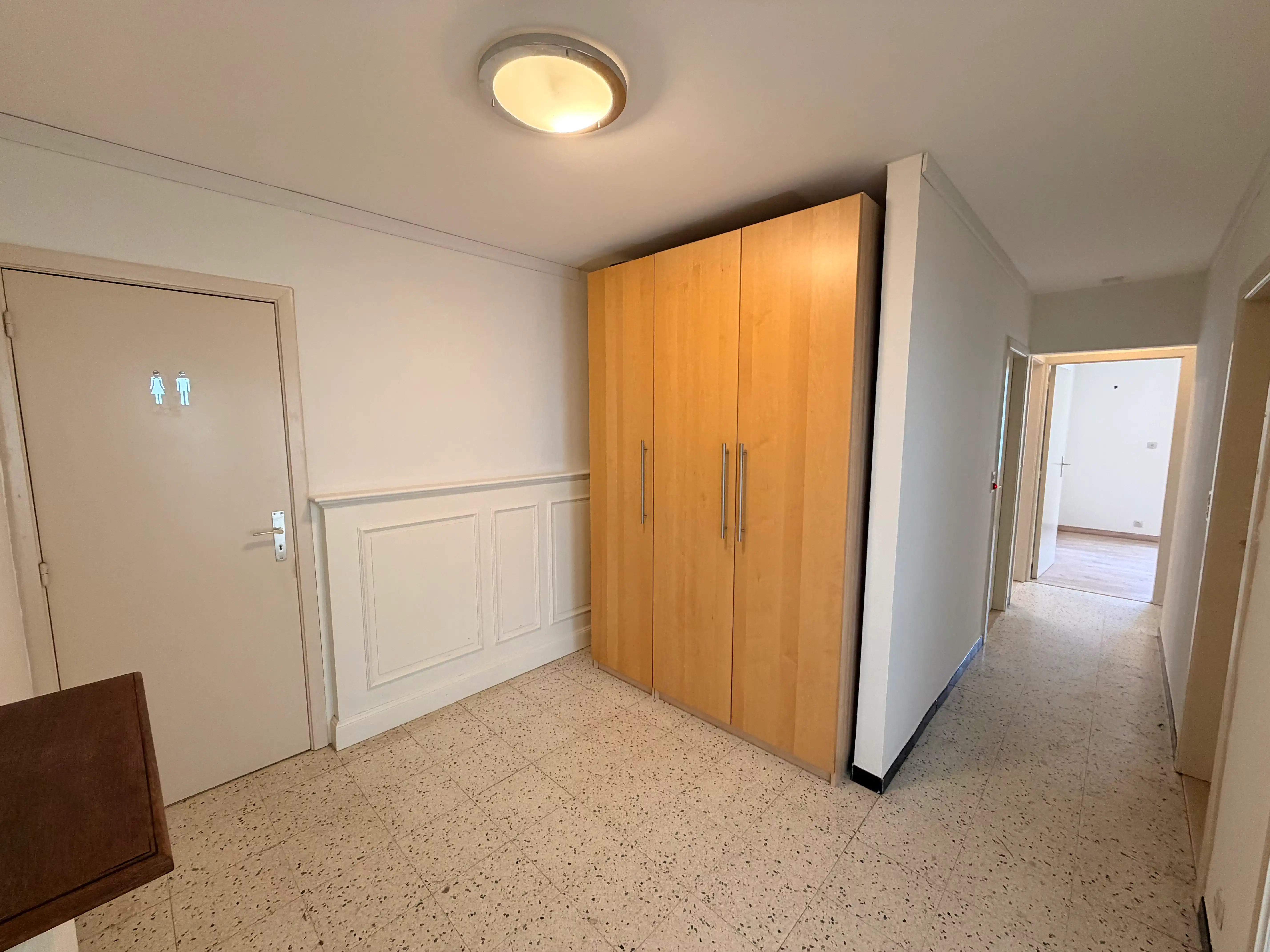 Genk-Bret, Zagerijstraat 35 bus 3: Instapklaar appartement met 3 slaapkamers in een rustige omgeving met een vlotte bereikbaarheid. foto 13
