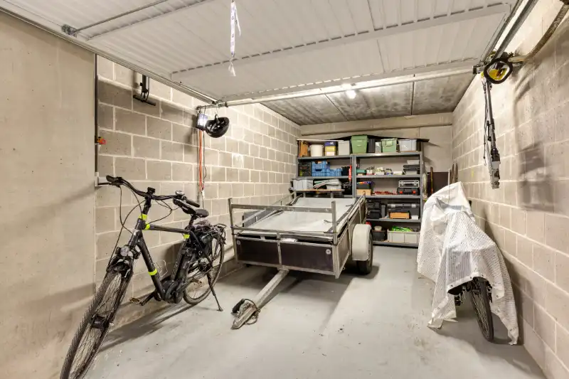 Prachtig appartement te koop in Gent met 2 slaapkamers, garage en uitstekende ligging aan de Staakskenstraat. foto 10