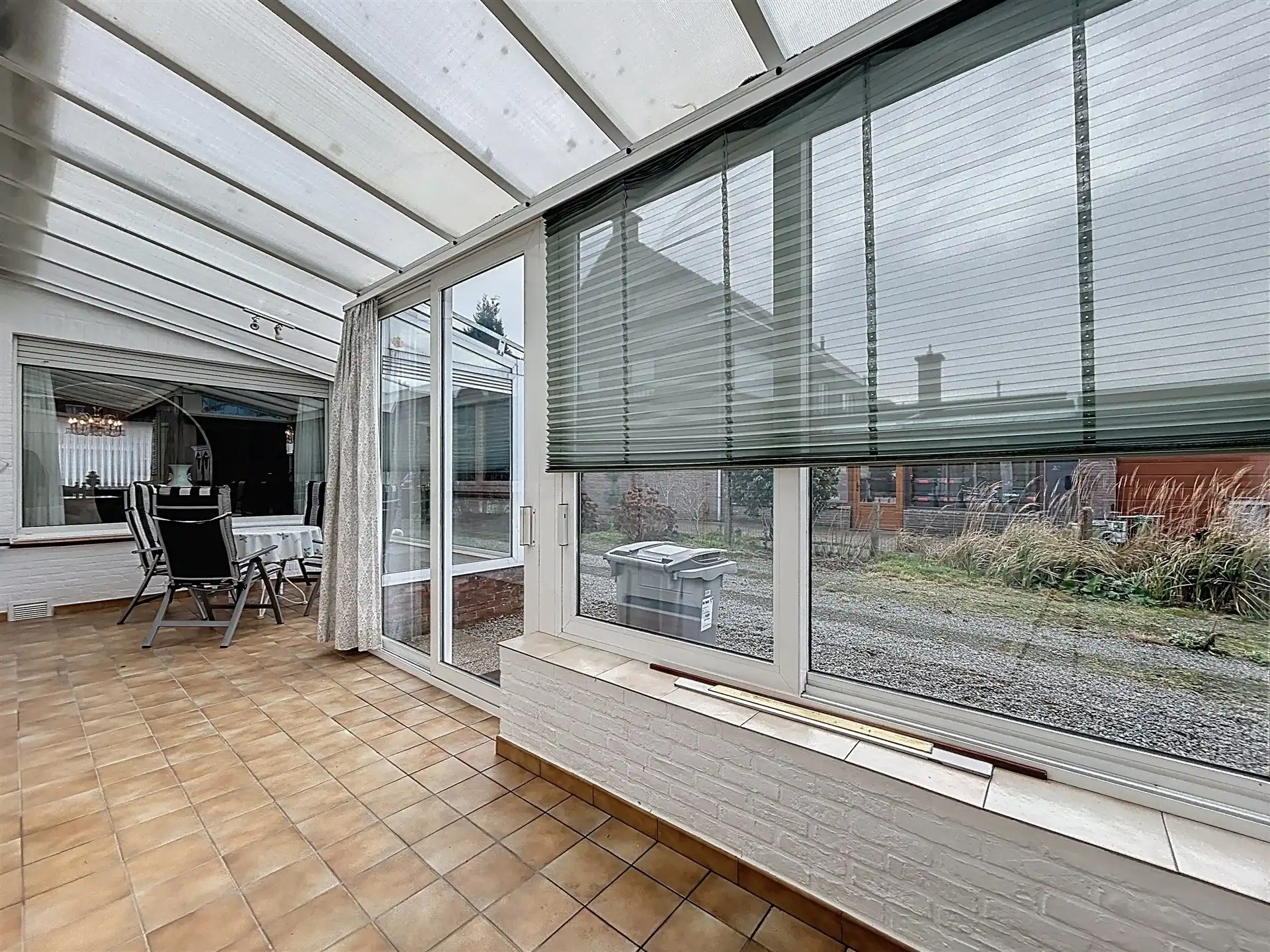 Ruime halfopen bebouwing met tuin en garage op perceel van 420m²  foto 7